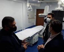 Dez leitos de Unidade de Terapia Intensiva (UTI) para tratamento da Covid-19 foram abertos no Hospital Madre de Dio, em São Miguel do Iguaçu, na região Oeste do Estado, nesta quinta-feira (17). A ativação é um esforço conjunto da Secretaria de Estado da Saúde do Paraná (Sesa), em parceria com a Itaipu Binacional, além do apoio da prefeitura de Foz do Iguaçu. - São Miguel do Iguaçu, 17/06/2021  -  Foto: Rodrigo Rossi/SESA