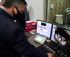 Dez leitos de Unidade de Terapia Intensiva (UTI) para tratamento da Covid-19 foram abertos no Hospital Madre de Dio, em São Miguel do Iguaçu, na região Oeste do Estado, nesta quinta-feira (17). A ativação é um esforço conjunto da Secretaria de Estado da Saúde do Paraná (Sesa), em parceria com a Itaipu Binacional, além do apoio da prefeitura de Foz do Iguaçu. - São Miguel do Iguaçu, 17/06/2021  -  Foto: Rodrigo Rossi/SESA
