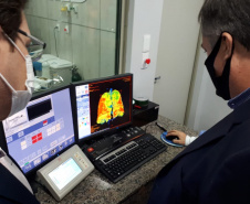 Dez leitos de Unidade de Terapia Intensiva (UTI) para tratamento da Covid-19 foram abertos no Hospital Madre de Dio, em São Miguel do Iguaçu, na região Oeste do Estado, nesta quinta-feira (17). A ativação é um esforço conjunto da Secretaria de Estado da Saúde do Paraná (Sesa), em parceria com a Itaipu Binacional, além do apoio da prefeitura de Foz do Iguaçu. - São Miguel do Iguaçu, 17/06/2021  -  Foto: Rodrigo Rossi/SESA