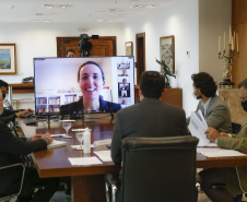 O governador Carlos Massa Ratinho Junior se reuniu nesta segunda-feira (21), por videoconferência, com a diretoria do Banco Mundial (BIRD) para alinhar as etapas de contratação de uma linha de crédito no valor de US$ 130 milhões (R$ 654 milhões na cotação atual). Foto: Jonathan Campos/AEN
