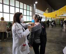 Campanha de Domingo a Domingo registra mais de 76 mil doses de vacina contra a Covid-19 neste final de semana  -  Curitiba, 21/06/2021  -  Foto: Divulgação SESA