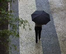As chuvas do fim de semana afastaram a implantação de um rodízio mais severo em Curitiba e Região Metropolitana e melhoraram a performance das barragens. - Foto: Sanepar