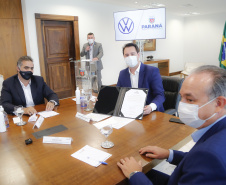 Serão destinados R$ 2 milhões ao projeto Hospital Digital, do Complexo Erasto Gaertner; R$ 850 mil para elaboração do projeto executivo do Hospital Regional de Colombo; e mais R$ 2,84 milhões para a retomada das Carretas do ConhecimentO. Investimento total é de R$ 5,69 milhões   Foto: Jonathan Campos 