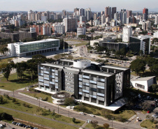Palácio das Araucárias e Palácio Iguaçú.Foto: Arnaldo Alves / AEN