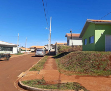 As novas moradias estão sendo construídas na Vila Chimin, em um projeto que também envolve trabalhos de revitalização e urbanização da região. O investimento do Governo do Estado é de R$ 10,8 milhões, usado para permitir o repasse das moradias gratuitamente a famílias em situação de vulnerabilidade social. (Foto: Victor Kimura Holetz / Cohapar)
