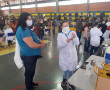Mais de 1 milhão de pessoas foram vacinadas contra a Covid-19 aos finais de semana no Paraná
Foto: SESA/Regionais de Saúde