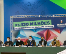 Governador  Carlos Massa Ratinho Junior assina liberação em investimentos em educação especial.
Foto Gilson Abreu/AEN