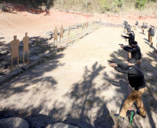 Academia Policial Militar ministra curso de aperfeiçoamento para 60 oficiais da PMPR. 
Foto: Ari Dias/AEN
