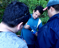 A empresa pública Portos do Paraná, através de seu programa de Educação Ambiental, em parceria com a Prefeitura de Paranaguá, começou a implantação da segunda fase do projeto de readequação dos microssistemas de abastecimento de água nas comunidades ilhadas da baía de Paranaguá, que estão na área de influência do porto.  -  Paranaguá, 08/07/2021  -  Foto: Pier Paolo/Portos do Paraná