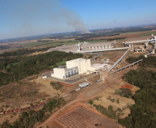 Ibama e Funai visitam os Campos Gerais para conhecer o traçado da Nova Ferroeste. Os técnicos sobrevoaram a Terra Indígena em Nova Laranjeiras. 
Foto Alessandro Vieira