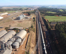 Ibama e Funai visitam os Campos Gerais para conhecer o traçado da Nova Ferroeste. Os técnicos sobrevoaram a Terra Indígena em Nova Laranjeiras. 
Foto Alessandro Vieira