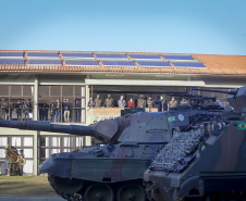 “O Paraná tem o melhor projeto para o Exército”, diz governador sobre Escola de Sargentos

Foto: Gilson Abreu/AEN