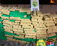 Um balanço divulgado pelo 5º Comando Regional da Polícia Militar (5º CRPM) aponta um aumento de 50% na apreensão de drogas no 1º Semestre de 2021, foram mais de 45 toneladas de entorpecentes. O resultado compreende as regiões Oeste e Sudoeste do estado, que fazem divisa com o Paraguai, Argentina e o estado de Santa Catarina. - Curitiba, 09/07/2021  -  Foto: PMPR