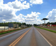 As obras de duplicação da BR-277 em Cascavel, na Região Oeste, vão começar na próxima terça-feira (20). O projeto consiste na ampliação de 5,81 quilômetros da rodovia, do km 574,4 ao km 580,2, entre o posto da Polícia Rodoviária Federal (PRF) e a Ferroeste.  -  Foto: DER