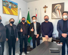 PAULO FRONTIN  -  O diretor-presidente da Fomento Paraná, Heraldo Neves, o diretor de Mercado, Vinícius Rocha, e a assessora de Relações Institucionais, Emilia Belinati, percorreram municípios dos Campos Gerais, do sul e sudeste do estado nesta quinta (22) e sexta-feira (23) para encontros com prefeitos, gestores e associações comerciais.  -  Curitiba, 23/07/2021  -  Foto: Fomento Paraná