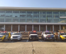 Fiscalização fecha pontos comerciais e dispersa mais de 800 pessoas em Curitiba
Foto: PMPR