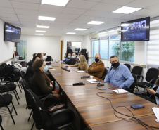 O secretario do Estado da Saude, Beto Preto reunido com as regionais de Saude junto com o Ministério da Saude sobre a analise e resultados da investigação da variante Delta.Foto: Geraldo Bubniak/AEN