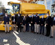Em comemoração ao Dia do Agricultor, o governador Carlos Massa Ratinho Junior participou nesta quarta-feira (28), na fábrica da New Holland, em Curitiba, do lançamento do Colheitômetro. Foto: Ari Dias/AEN