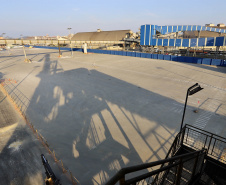 Maior produtora e exportadora de papéis para embalagens e embalagens de papel do Brasil, a Klabin iniciou as obras para a construção do seu novo terminal no cais do Porto de Paranaguá, após a assinatura da ordem para liberação dos serviços no mês de julho pela Portos do Paraná.  -  Paranaguá, 30/07/2021  -  Foto: Claudio Neves/Portos do Paraná