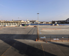 Maior produtora e exportadora de papéis para embalagens e embalagens de papel do Brasil, a Klabin iniciou as obras para a construção do seu novo terminal no cais do Porto de Paranaguá, após a assinatura da ordem para liberação dos serviços no mês de julho pela Portos do Paraná.  -  Paranaguá, 30/07/2021  -  Foto: Claudio Neves/Portos do Paraná