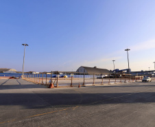 Maior produtora e exportadora de papéis para embalagens e embalagens de papel do Brasil, a Klabin iniciou as obras para a construção do seu novo terminal no cais do Porto de Paranaguá, após a assinatura da ordem para liberação dos serviços no mês de julho pela Portos do Paraná.  -  Paranaguá, 30/07/2021  -  Foto: Claudio Neves/Portos do Paraná