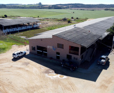  Produção de leite na propriedade dos Rabbers em Castro, nos Campos Gerais. Foto: Ari Dias.AEN