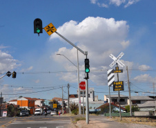 Pensando em novas soluções para otimizar a mobilidade urbana e a segurança do trânsito em Curitiba, a Superintendência de Trânsito (Setran), em parceria com a Rumo e o Departamento de Trânsito do Paraná (Detran-PR), iniciou nesta segunda-feira (2) os testes do projeto “PN Sensoreada”.Foto: Adilson P. Santana/DetranPR