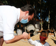  Governador Carlos Massa Ratinho Junior visita o Parque Urbano Xibiu, em Diamante do Norte. Foto: Jonathan Campos/AEN