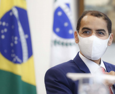 O governador Carlos Massa Ratinho Junior recebe nesta quarta-feira (4) , o embaixador dos Emirados Árabes no Brasil, Saleh Alsuwaidi no Palacio Iguacu. Curitiba, 04/08/2021. Foto: Jonathan Campos/AEN