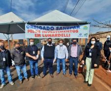 A Sanepar finalizou nesta quinta-feira (5) obras no valor de cerca de R$ 1,6 milhão em Lunardelli, no Vale do Ivaí. - Representantes da prefeitura e Sanepar comemoram conclusão de obras de água e esgoto -  Lunardelli, 05/08/2021  -  Foto: Sanepar