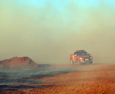 A estiagem severa que atinge o Paraná, aliada ao clima seco característico da estação e a vegetação ressecada por causa das geadas acendem um alerta no Estado para a ocorrência de incêndios florestais, com risco muito alto em todas as regiões.Foto:Gilson Abreu/AEN