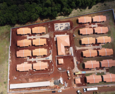 Termina nesta terça-feira (10) o prazo de inscrição para os interessados em morar em uma das 40 casas do Condomínio dos Idosos que o Governo do Estado está construindo em Foz do Iguaçu, na região Oeste. Podem participar da seleção pessoas a partir de 60 anos, com renda de um a seis salários mínimos e que não possuam casa própria.  -  curitiba, 09/08/2021  -  Foto: Alessandro Vieira/AEN
