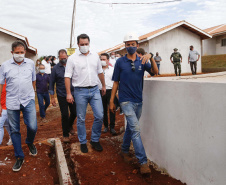 Termina nesta terça-feira (10) o prazo de inscrição para os interessados em morar em uma das 40 casas do Condomínio dos Idosos que o Governo do Estado está construindo em Foz do Iguaçu, na região Oeste. Podem participar da seleção pessoas a partir de 60 anos, com renda de um a seis salários mínimos e que não possuam casa própria.  -  curitiba, 09/08/2021  -  foto: Jonathan Campos/AEN