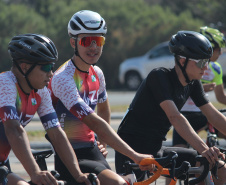 O Paraná foi o primeiro estado do país a retomar as competições escolares, com a realização da 67ª edição dos Jogos Escolares do Paraná (JEPS). O fim de semana contou com disputas presenciais do ciclismo, em Araucária, e do tênis de mesa, em Toledo. Somando as duas modalidades, 152 alunos-atletas participaram das provas. - Curitiba, 09/08/2021 - Foto: Beto Pacheco/Paraná Esporte