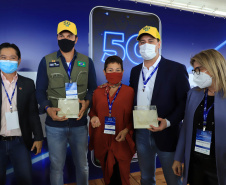 O governador Carlos Massa Ratinho Junior participou da apresentação de soluções tecnológicas para o agronegócio que se beneficiarão do 5G. A iniciativa faz parte da série de projetos-piloto de conectividade promovida pelo Ministério das Comunicações (Mcom).  -  Londrina, 12/08/2021  -  Foto: José Fernando Ogura/AEN