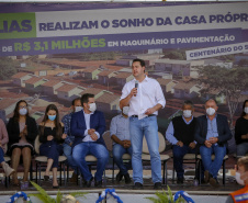 13.08.2021 Em Centenário do Sul, governador Carlos Massa Ratinho Junior entrega 30 casas populares gratuitamente a famílias em vulnerabilidade social
Foto Gilson Abreu/AEN