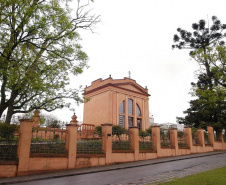 A Sanepar retoma as obras de restauração do Reservatório São Francisco, em Curitiba, para tornar o espaço público, acessível e seguro, além de preparar o local para a inauguração de um novo Memorial onde a história do saneamento será contada de forma lúdica. O reservatório é um patrimônio da paisagem urbana da capital. -  Curitiba, 13/08/2021  -  Foto: Sanepar