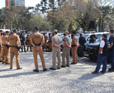 Denúncias de crimes e casos de violência na região Central da Capital embasaram a Ação Integrada de Fiscalização Urbana (AIFU), em parceria com a 1ª Companhia do 12º Batalhão da PM (12º BPM), a deflagrarem a primeira edição da operação Centro Seguro, nesta quinta-feira (19/08).   -  Curitiba, 19/08/2021  -  Foto: SESP-PR
