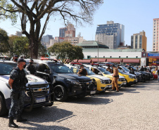 Denúncias de crimes e casos de violência na região Central da Capital embasaram a Ação Integrada de Fiscalização Urbana (AIFU), em parceria com a 1ª Companhia do 12º Batalhão da PM (12º BPM), a deflagrarem a primeira edição da operação Centro Seguro, nesta quinta-feira (19/08).   -  Curitiba, 19/08/2021  -  Foto: SESP-PR
