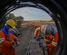 Obra do Contorno Norte de Castro avança e aumenta segurança na cidade ao retirar circulação de tráfego pesado. 08-2021Fotos Gilson Abreu/AEN