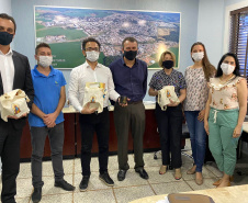 A prefeitura de Jaguariaíva é a mais nova parceria da Fomento Paraná no programa Banco do Empreendedor. A prefeita Alcione Lemos assinou nesta quinta, 19, o termo de cooperação técnica que permite ao município manter agentes de crédito credenciados e habilitados para atuar na intermediação de propostas de empréstimos de microcrédito.  -  Curitiba, 20/08/2021  -  Foto: Fomento Paraná