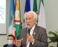 O vice-governador Darci Piana participou nesta quinta-feira (26) de reunião promovida pela Associação dos Municípios do Paraná (AMP), em parceria com a Associação dos Municípios do Centro-Sul do Paraná (Amcespar), em Irati, e falou sobre as ações do governo estadual a prefeitos e secretários municipais. Foto: Camila Tonett