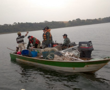 O Instituto Água e Terra (IAT) divulgou, nesta quarta-feira (01), o resultado de uma força-tarefa realizada na última semana na Bacia do Rio das Cinzas, no Norte Pioneiro. Foram identificadas 10 irregularidades, resultando em R$92 mil em multas por crimes relacionados à pesca e floresta.  -  Curitiba, 02/09/2021  -  Foto: IAT
