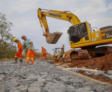 Obras do Contorno Sul de Wenceslau Braz avançam para desviar tráfego pesado da área urbana.
Foto Gilson Abreu/AEN