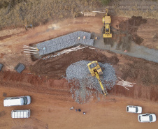 Obras do Contorno Sul de Wenceslau Braz avançam para desviar tráfego pesado da área urbana.
Foto Gilson Abreu/AEN