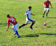 Encerrou no domingo (05), a etapa de abertura do Paraná Bom de Bola. A competição está debutando em 2021. Guaratuba, Carambeí, Cornélio Procópio, Florestópolis, Marialva, Umuarama, Goioerê, Planalto, Coronel Vivida, Guarapuava, Marechal Cândido Rondon e Jardim Alegre são as sedes. -  Foto: Assessoria de Imprensa dos Municípios