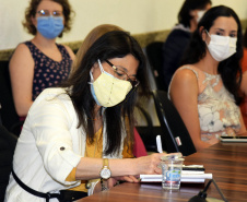 O Estado está recebendo a visita da equipe técnica da Secretaria de Atenção Primária à Saúde do Ministério da Saúde nesta semana para debater o contexto da pandemia. O objetivo do encontro é um acompanhamento das ações que estão sendo realizadas e futuras do cuidado integrado e dirigido à população dos 399 municípios.  -  Curitiba, 13/09/2021  -  Foto: Américo Antonio/SESA