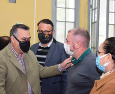 O secretário de Estado da Saúde, Beto Preto assinou a ordem de serviço nesta quinta-feira (16) que autoriza o início imediato de reformas de reparo no Hospital Regional da Lapa São Sebastião (HRLSS).  -  Curitiba, 16/09/2021  -  Foto: Américo Antonio/SESA