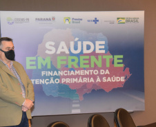 A política da atenção primária à saúde no contexto da pandemia da Covid-19 foi discutida com a Secretaria de Estado da Saúde e representantes do Ministério da Saúde nesta quinta-feira (16), durante a oficina Previne Brasil, com a presença do secretário de Atenção Primária à Saúde do órgão federal, Raphael Câmara Medeiros Parente.  -  Curitiba, 16/09/2021  -  Foto: Américo Antonio/SESA