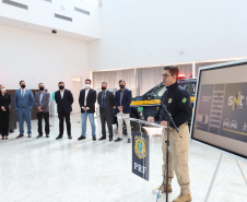 O governador Carlos Massa Ratinho Junior entrega nesta quarta-feira (22), novas viaturas para a Polícia Rodoviária Federal (PRF)  na sede da Superintendência no Paraná. Na foto, o Superintendente Regional, Antônio Paim de Abreu Junior. - 22/09/2021 - Foto: Geraldo Bubniak/AEN